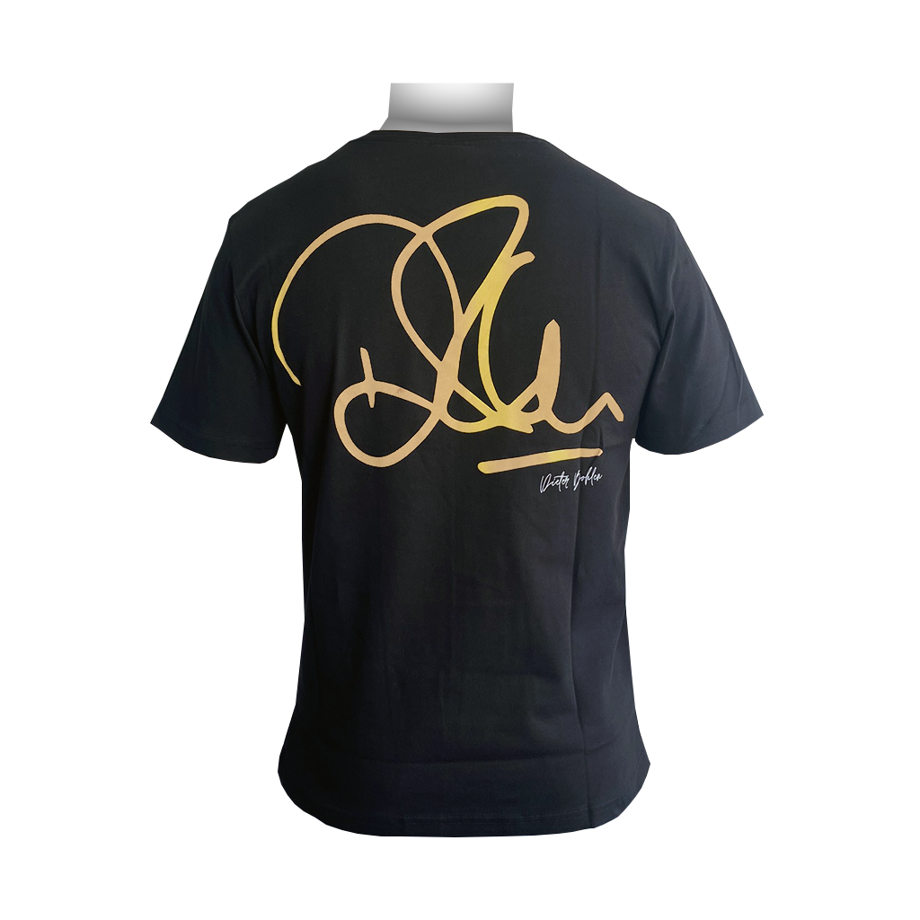 T shirt signature